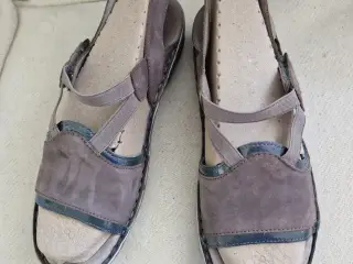 Sandaler i mærket Ara