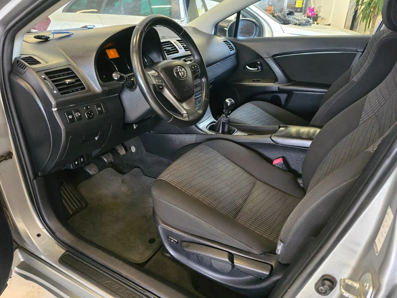 Billede 9 - Toyota Avensis 1,8 VVT-i T1 stc.