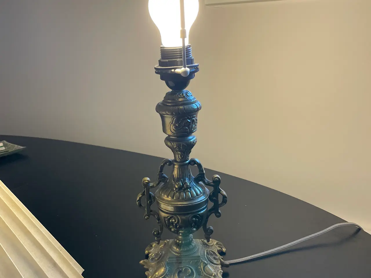 Billede 2 - Antik bordlampe i bronze