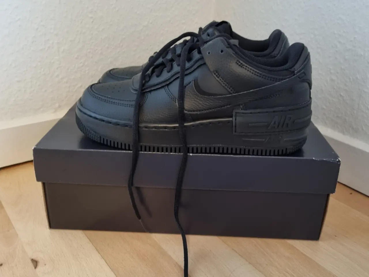 Billede 3 - NIKE W AF1 SHADOW Black sneakers str.39