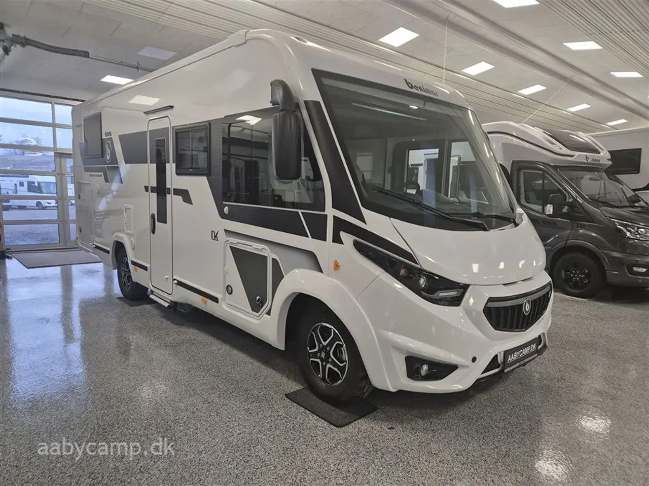 Billede 1 - 2026 - Benimar Amphitryon 998