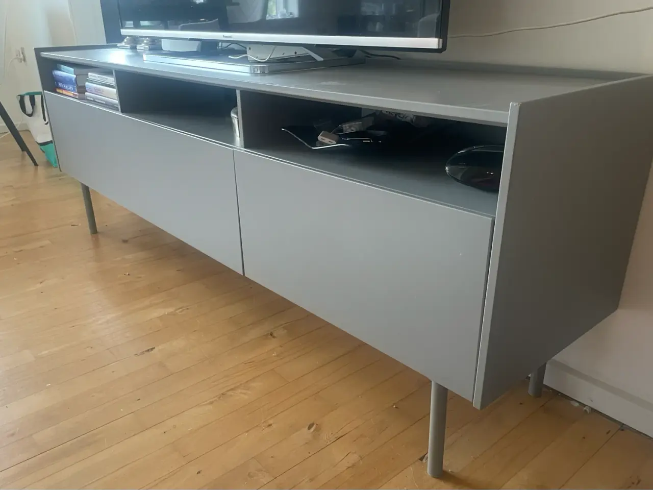 Billede 1 - TV skænk