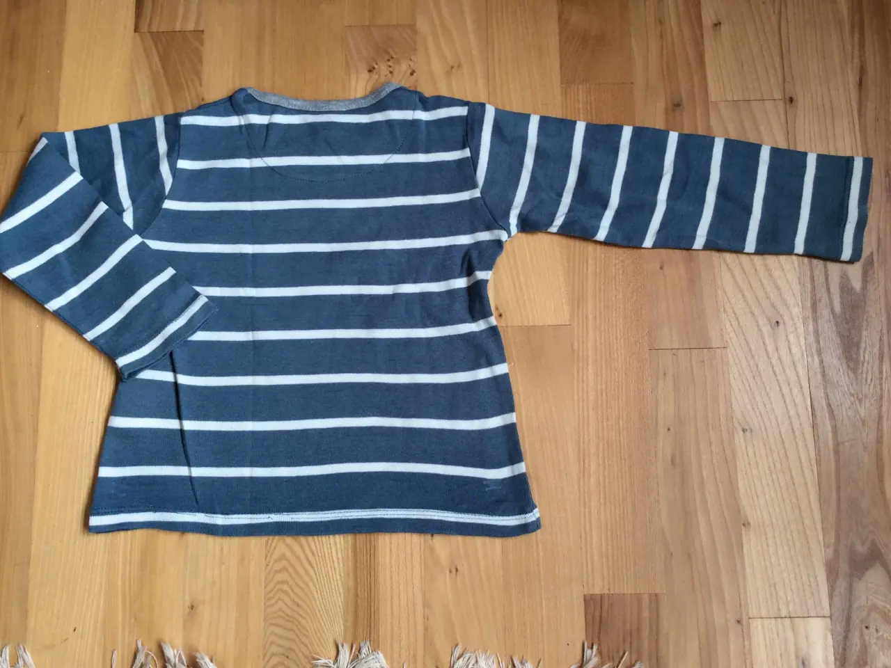 Billede 2 - Stribet bluse
