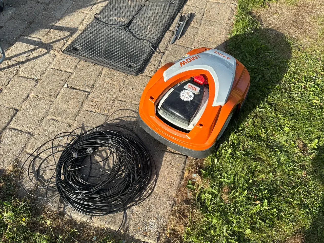 Billede 2 - Robot plæneklipper Stihl Still 2023