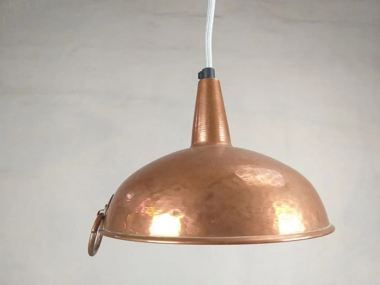Billede 4 - Loftlampe udformet af en fin gammel kobber tragt
