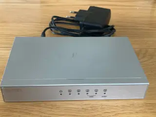 Zyxel Gigabit switch, 5 Porte