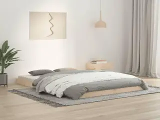 Sengeramme 140x200 cm massivt fyrretræ