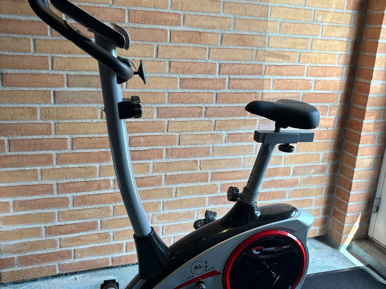 Billede 1 - Velholdt motionscykel