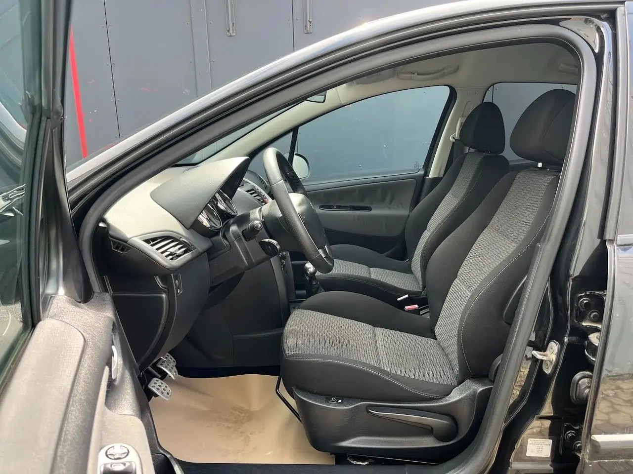 Billede 2 - Peugeot 207 1,6 HDi 92 Sportium