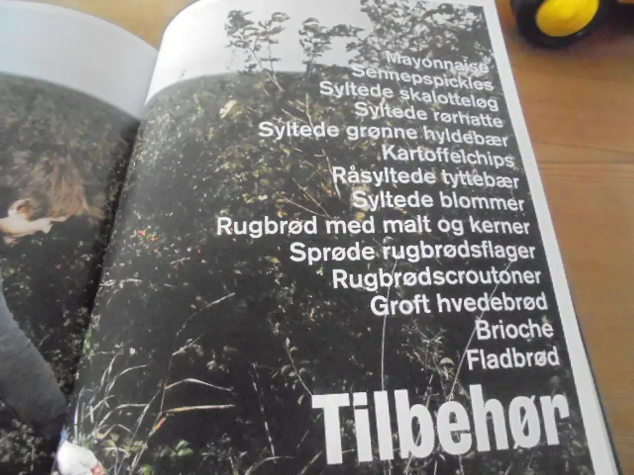 Billede 7 - Kryddersnaps med tilhørende retter – flot stand