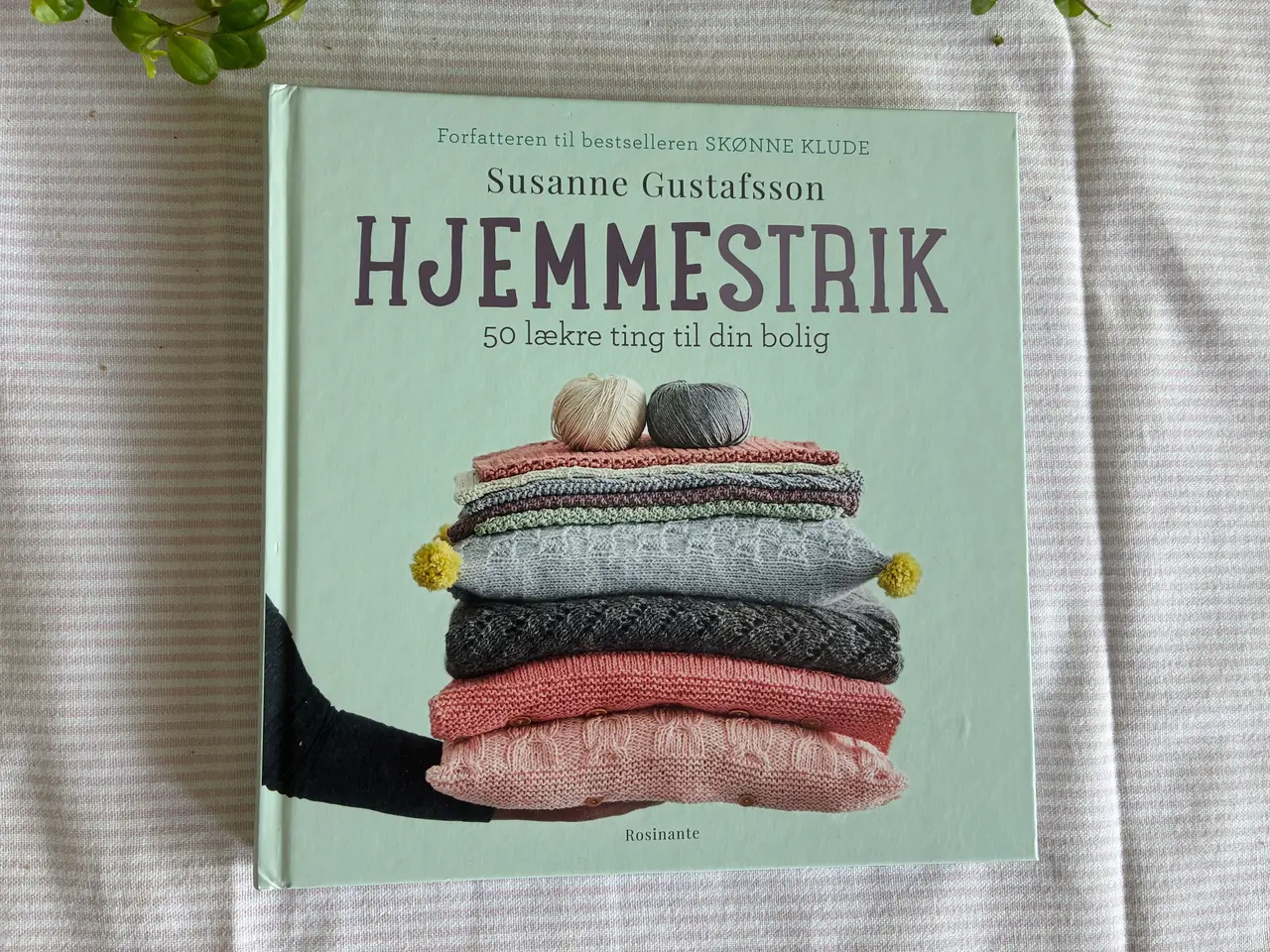 Billede 1 - Hjemmestrik  -  50 lækre ting til din bolig