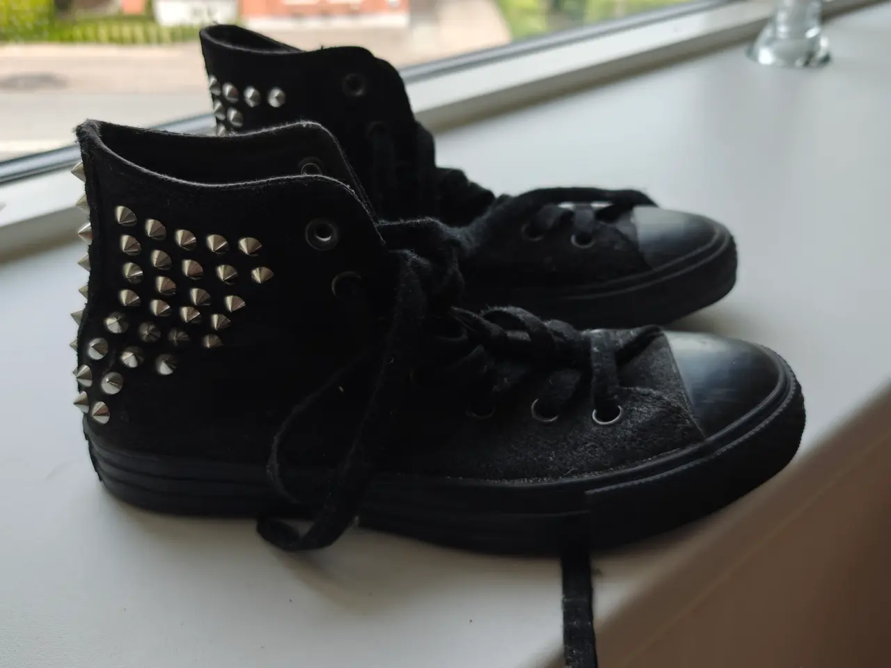 Billede 1 - Converse Chuck Taylor All Star med nitter