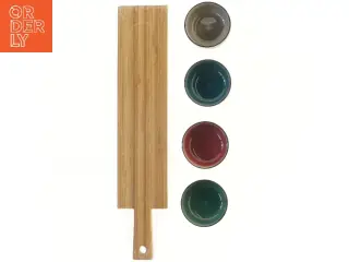 Tapas sæt med skåle og bræt fra Coop (str. 50x10 og ø 9 cm)