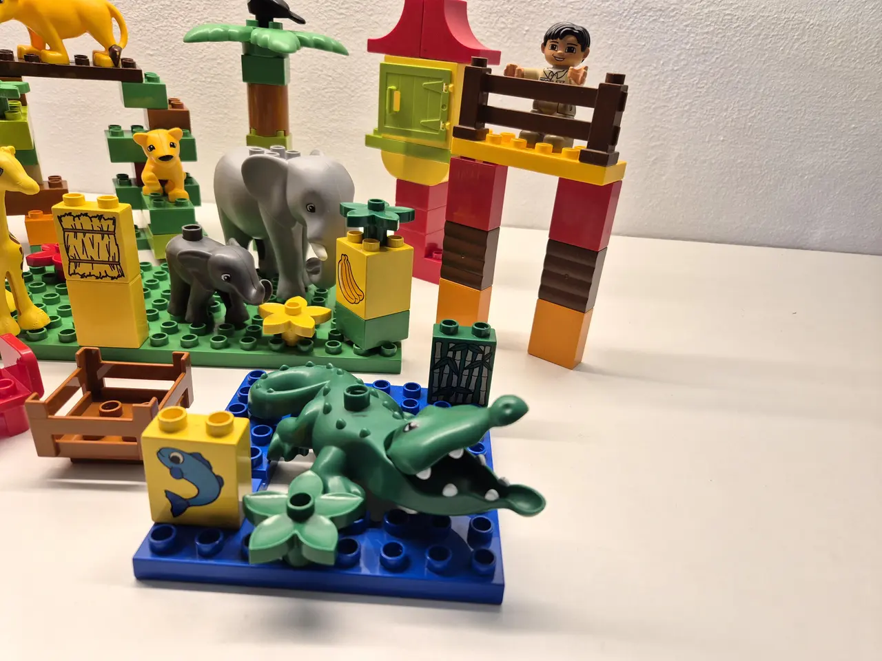 Billede 4 - Duplo Safari Mange dyr, Safari bus, 2 små plader 