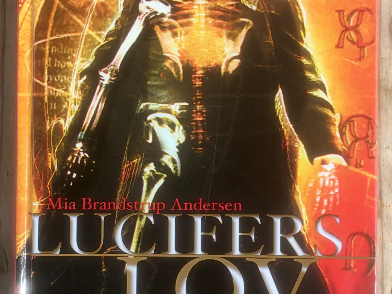 Billede 1 - Lucifers lov, Mia Brandstrup Andersen, fantasy