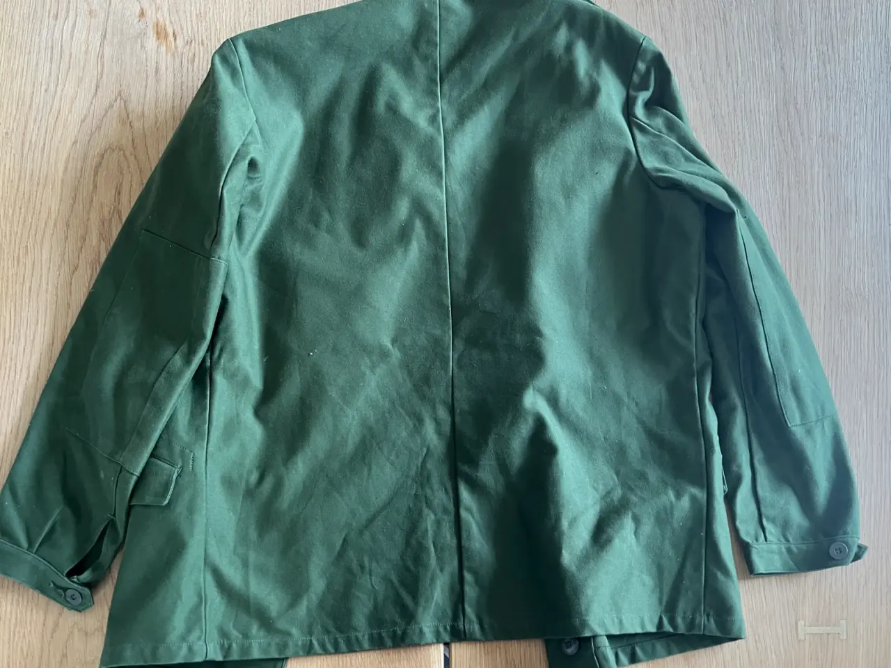 Billede 2 - Svensk uniformsjakke fra 1974 / kamptropperne