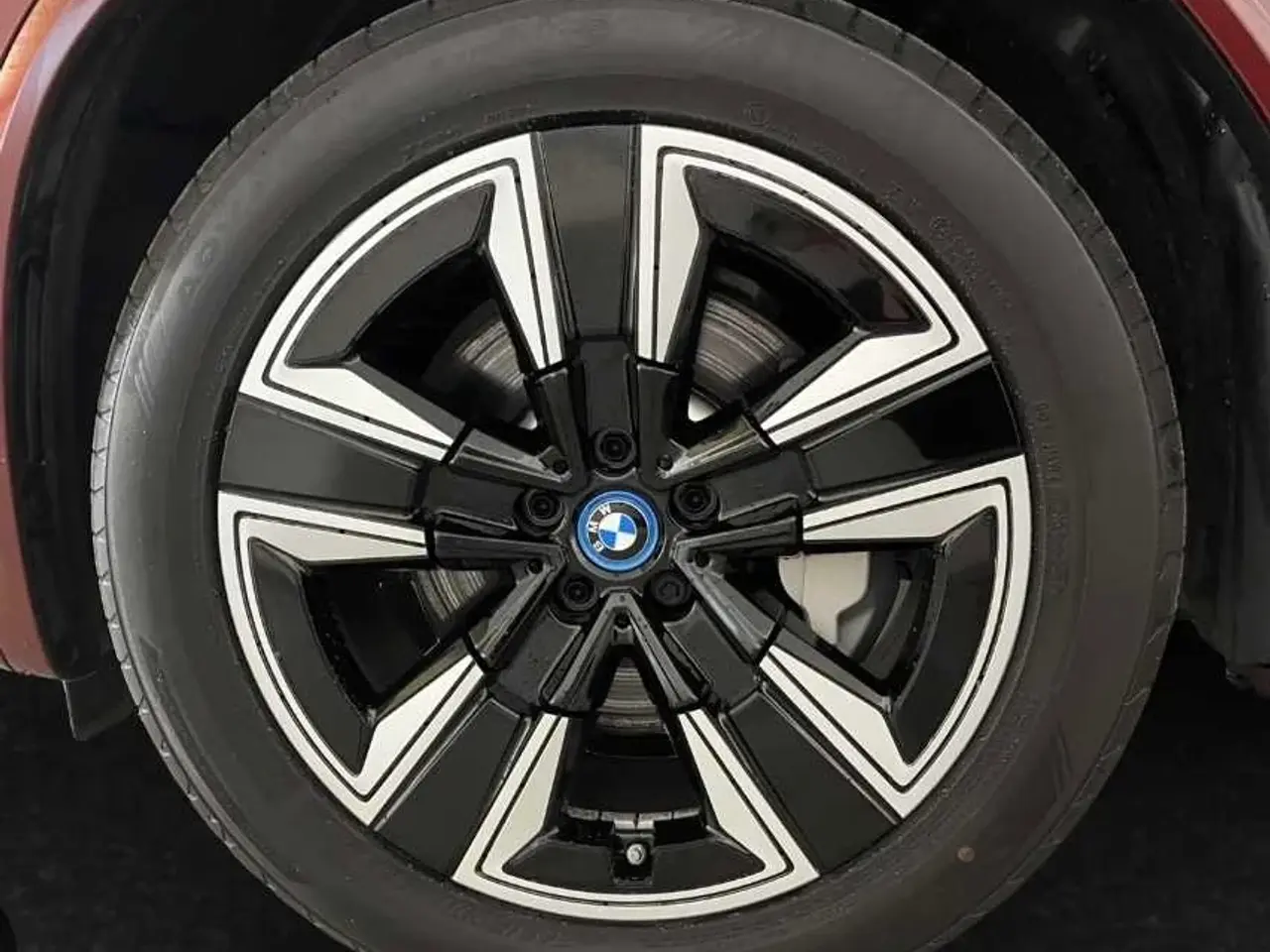 Billede 1 - BMW iX3 R19 sommerdæk
