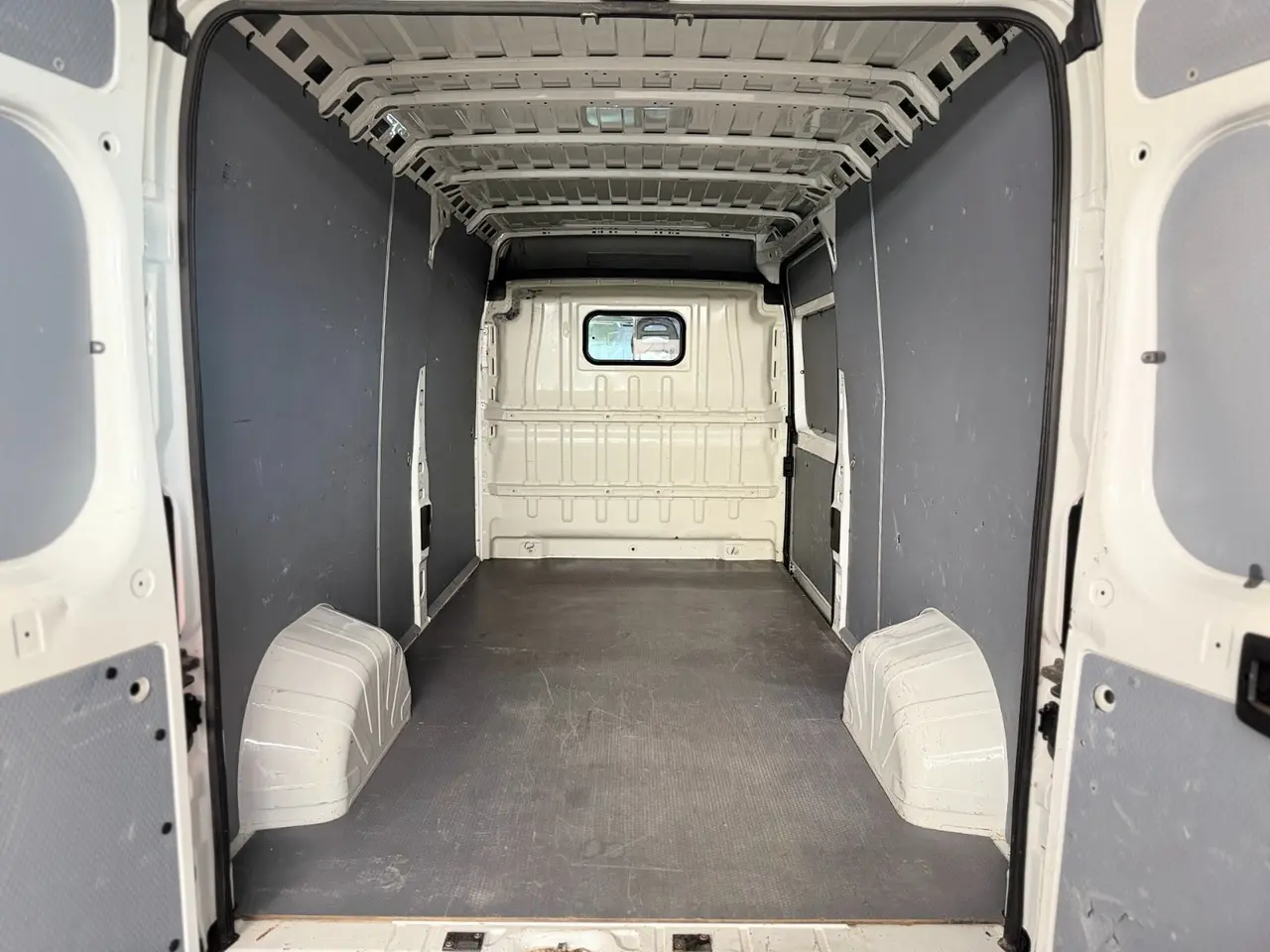 Billede 8 - Peugeot Boxer 333 2,2 HDi 150 Kassevogn L3H2