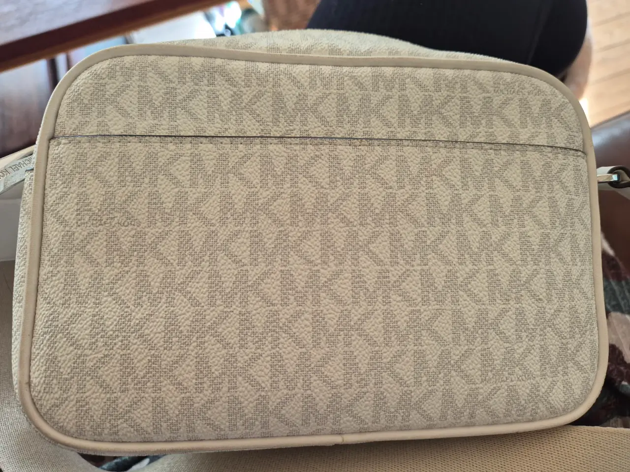 Billede 3 - Michael Kors skuldertaske kunstlæder beige logo ti