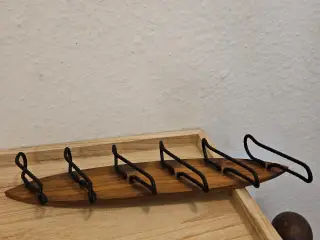Pibeholder i træ