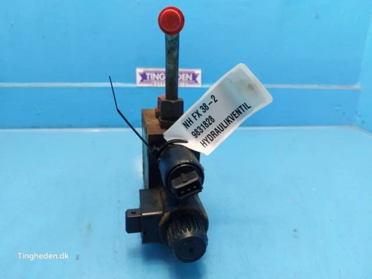 Billede 3 - New Holland FX38 Hydraulikventil 9831828