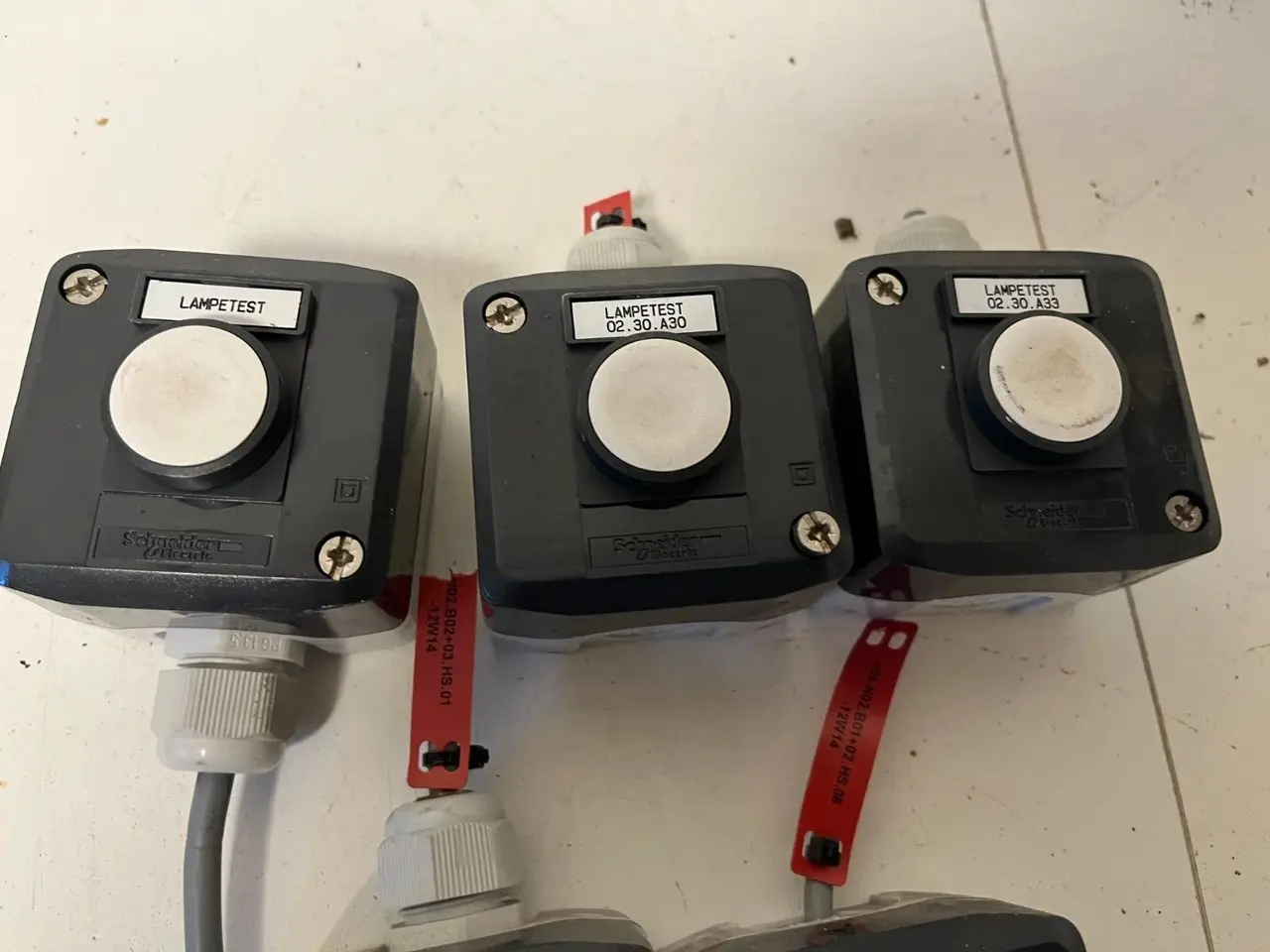 Billede 4 - 5x Schneider Electric Push Button Switches & kabel