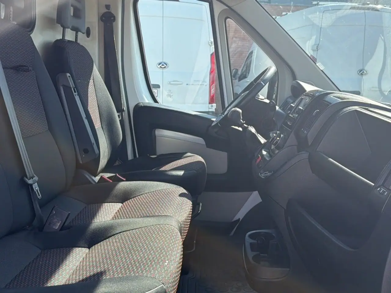 Billede 17 - Peugeot Boxer 333 2,0 BlueHDi 130 L2H2