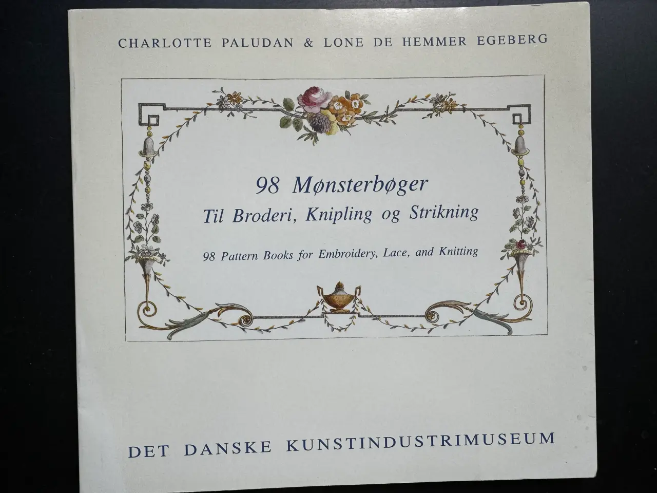 Billede 1 - 98 MØNSTERBØGER - til Broderi, Knipling, Strikning
