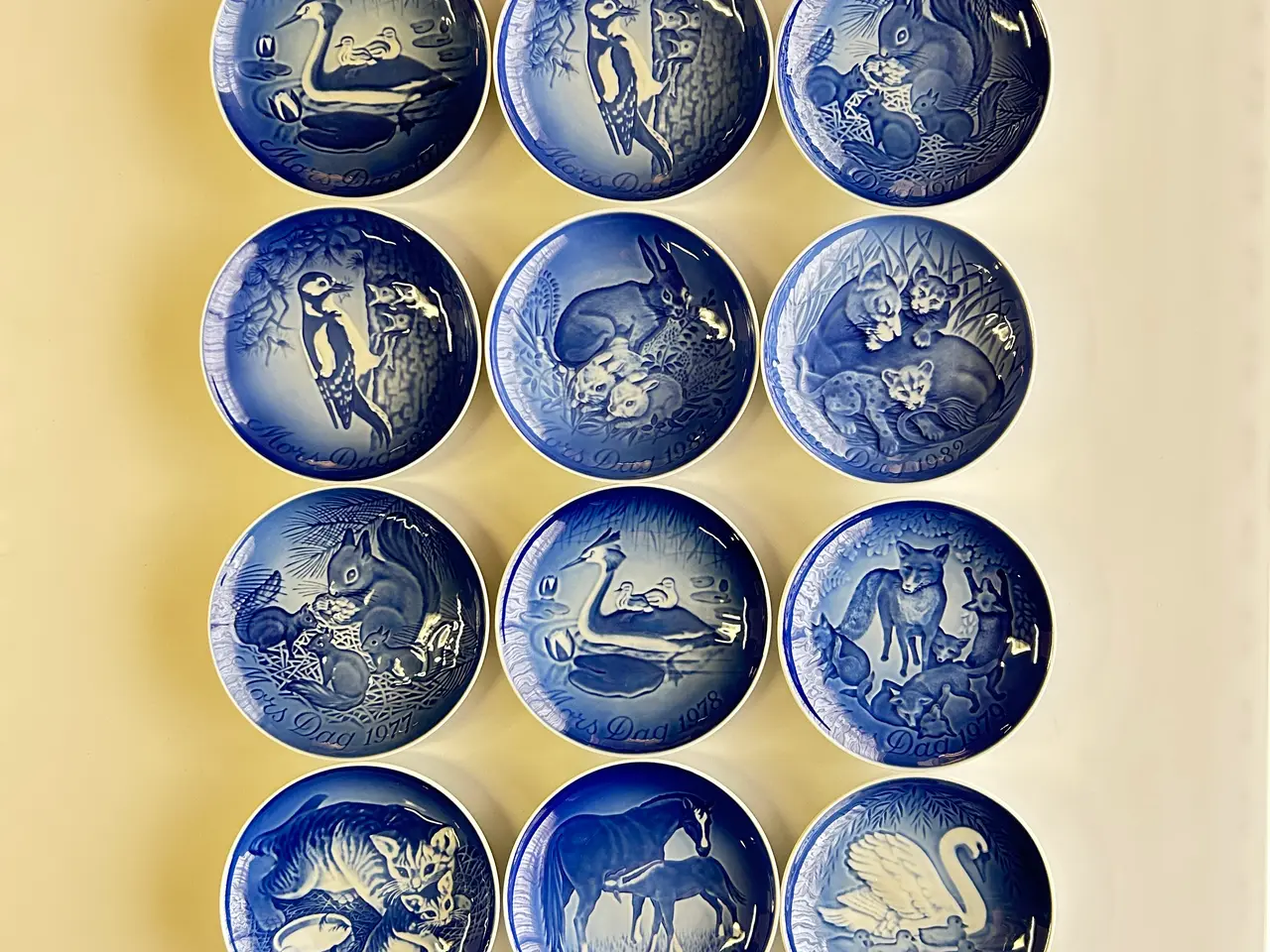 Billede 1 - 12 smukke B&G Mors Dags platter