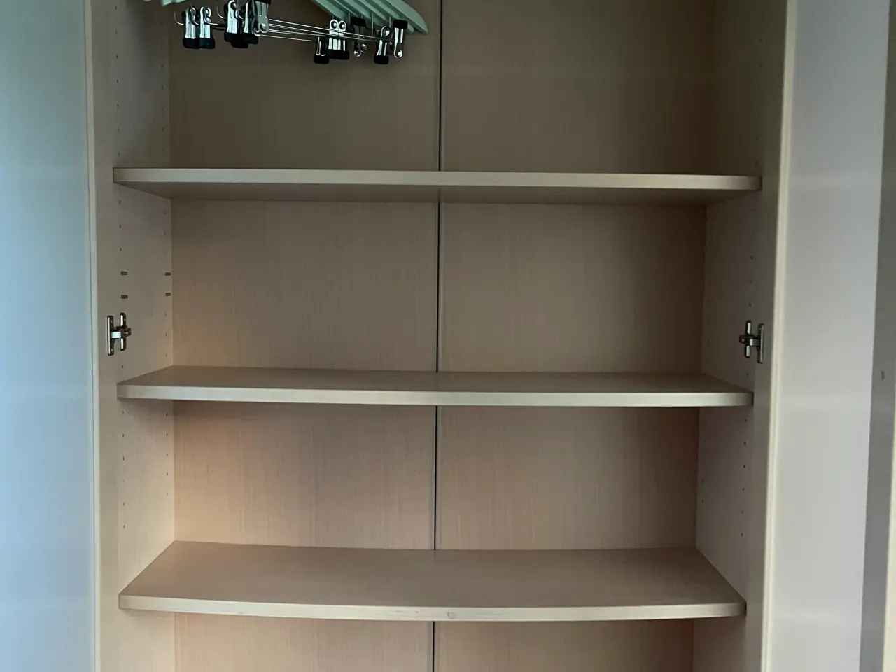 Billede 6 - Stokke reoler skab