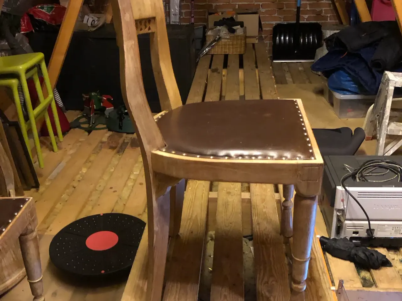 Billede 2 - Spisebord stole brun læder 5 stk