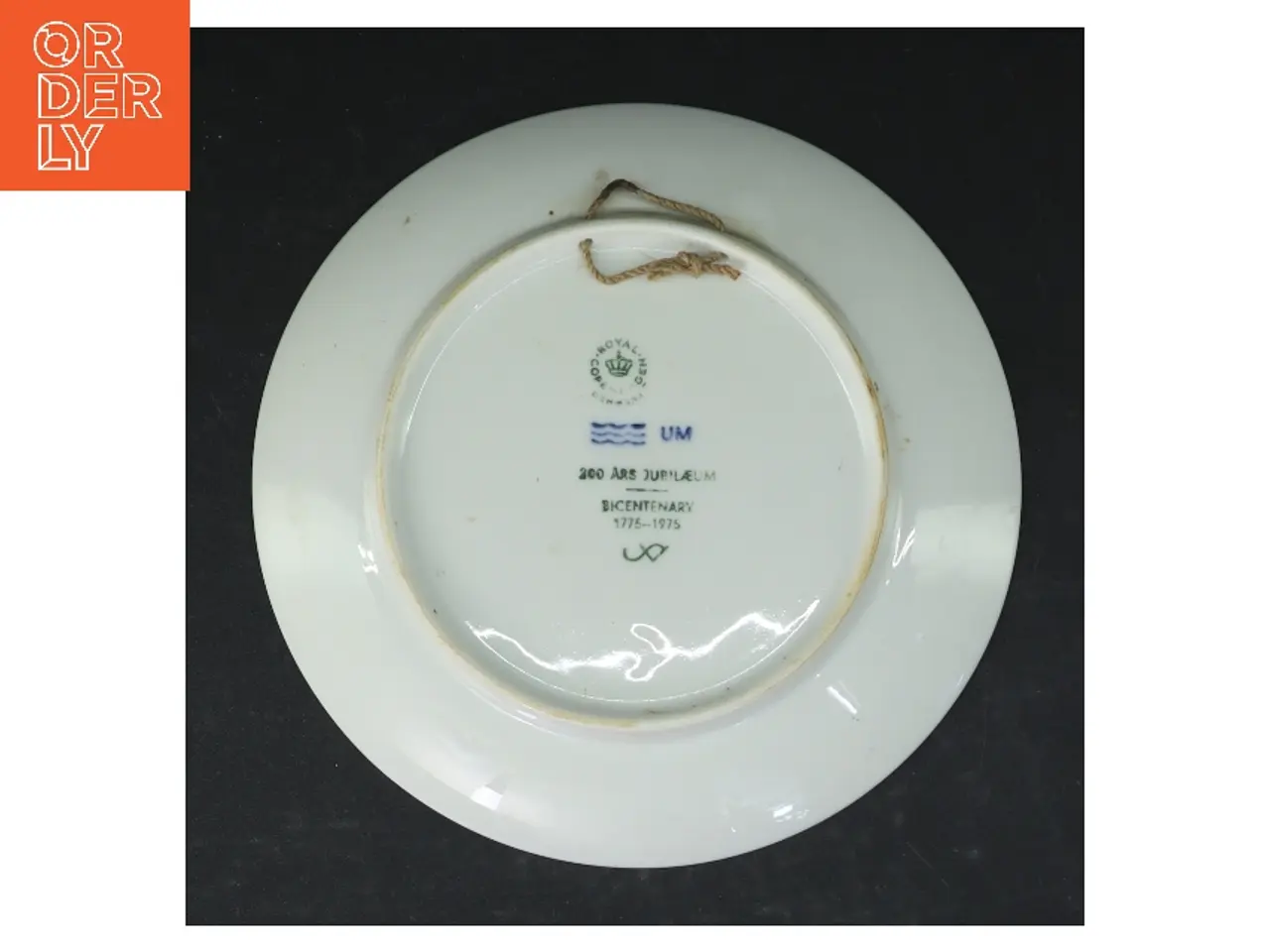Billede 3 - Royal Copenhagen jubilæumsplatte fra Royal Copenhagen (str. Ø. 18 cm)