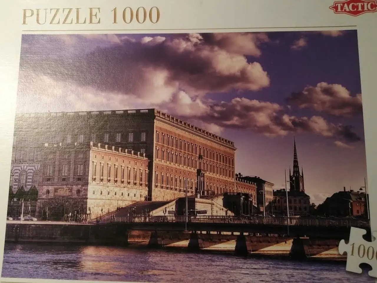 Billede 1 - 1000 brikker puslespil af Stockholm Palace