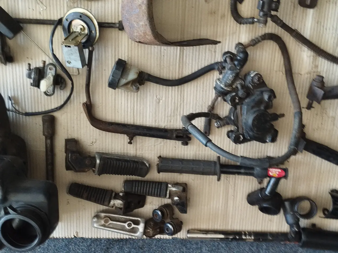 Billede 10 - reservedele til Suzuki GS 650 G.