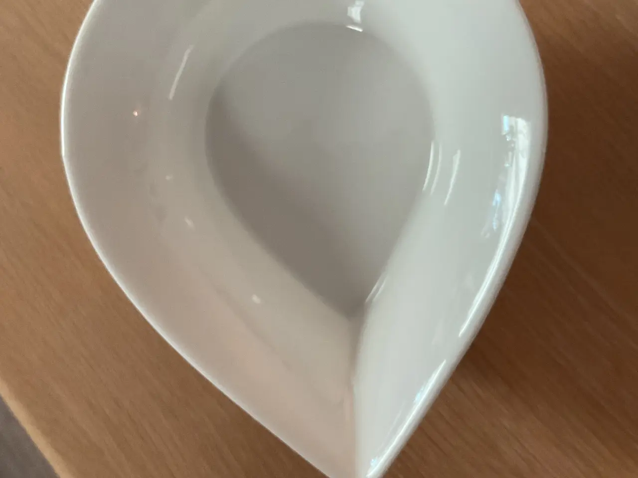 Billede 1 - Mette Blomsterberg dråbeformet skåle.