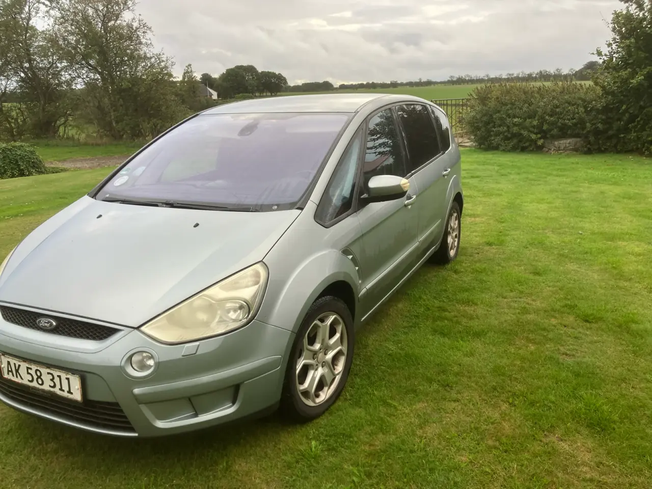 Billede 1 - Ford s mas nysynet 7 personer