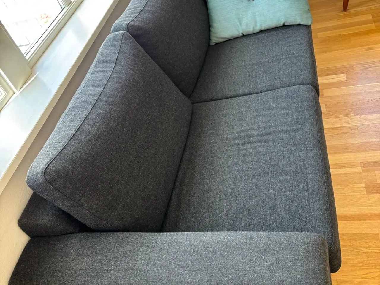 Billede 3 - Bolia 2’s-personers sofa i grå