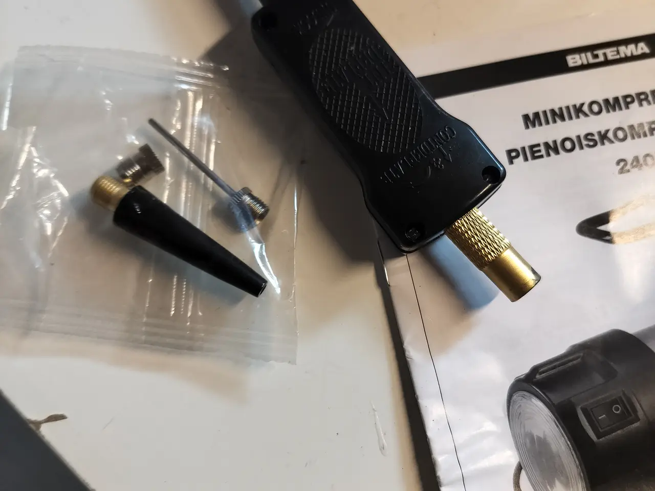 Billede 2 - Mini kompressor ny og med lys