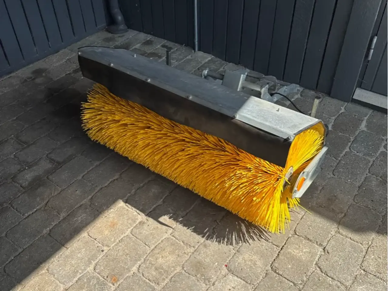 Billede 1 - Kost til havetraktor