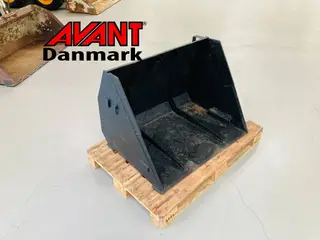 Avant Skovl 90 cm
