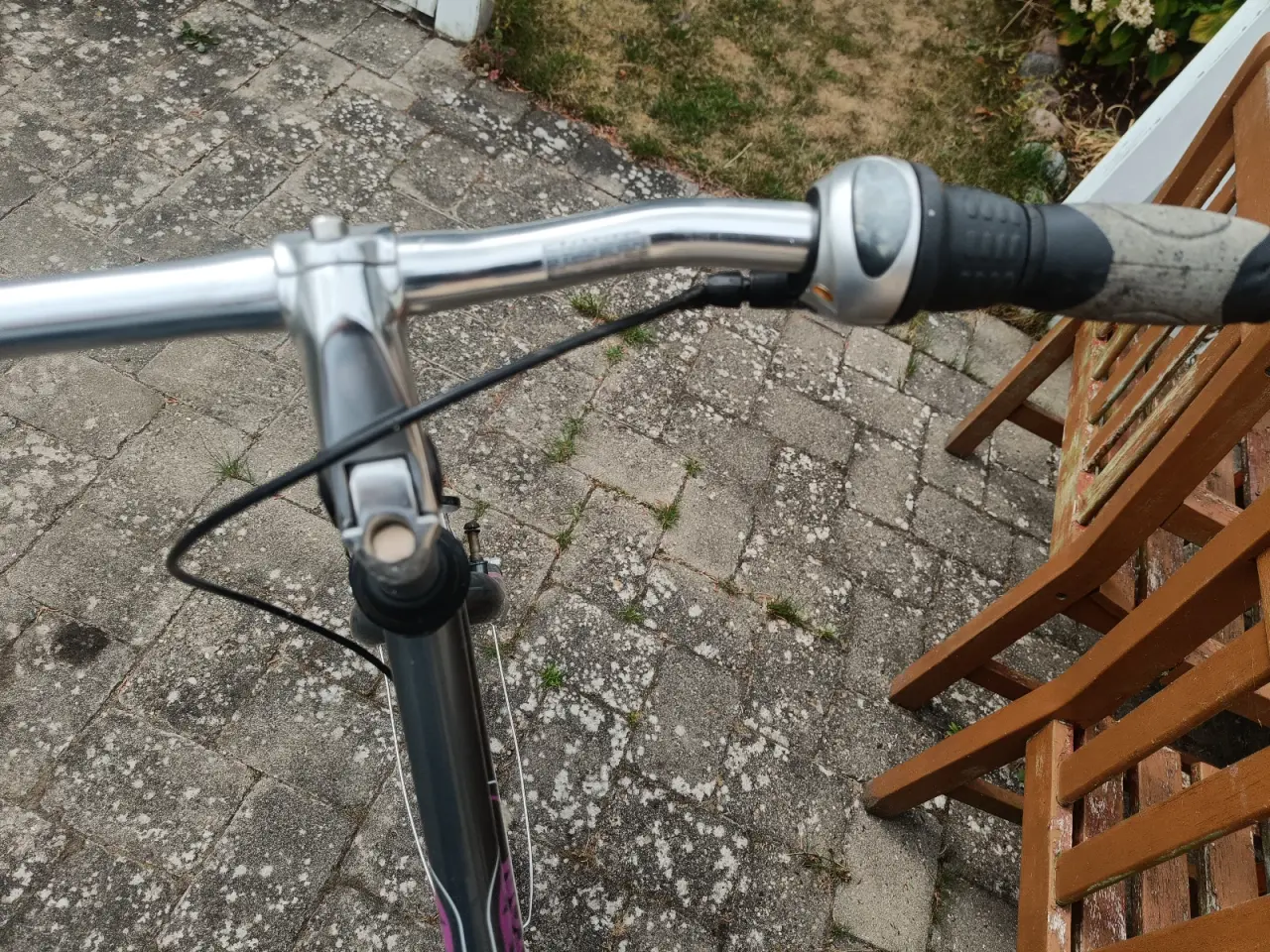 Billede 4 - Ung pige cykel