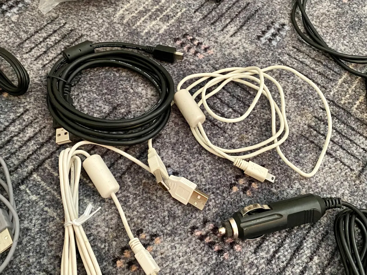 Billede 6 - Diverse kabler, connectors, opladere og mus