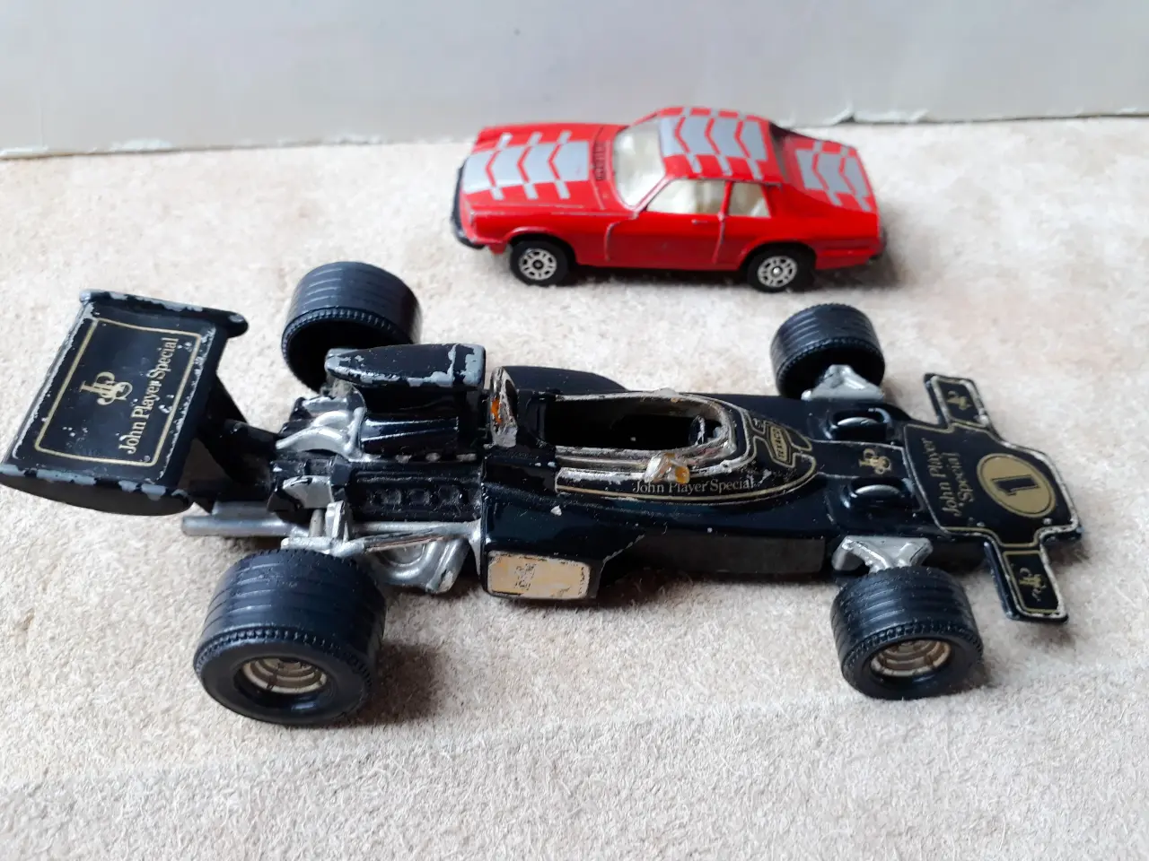 Billede 3 - 2 stk. Corgi Model Biler