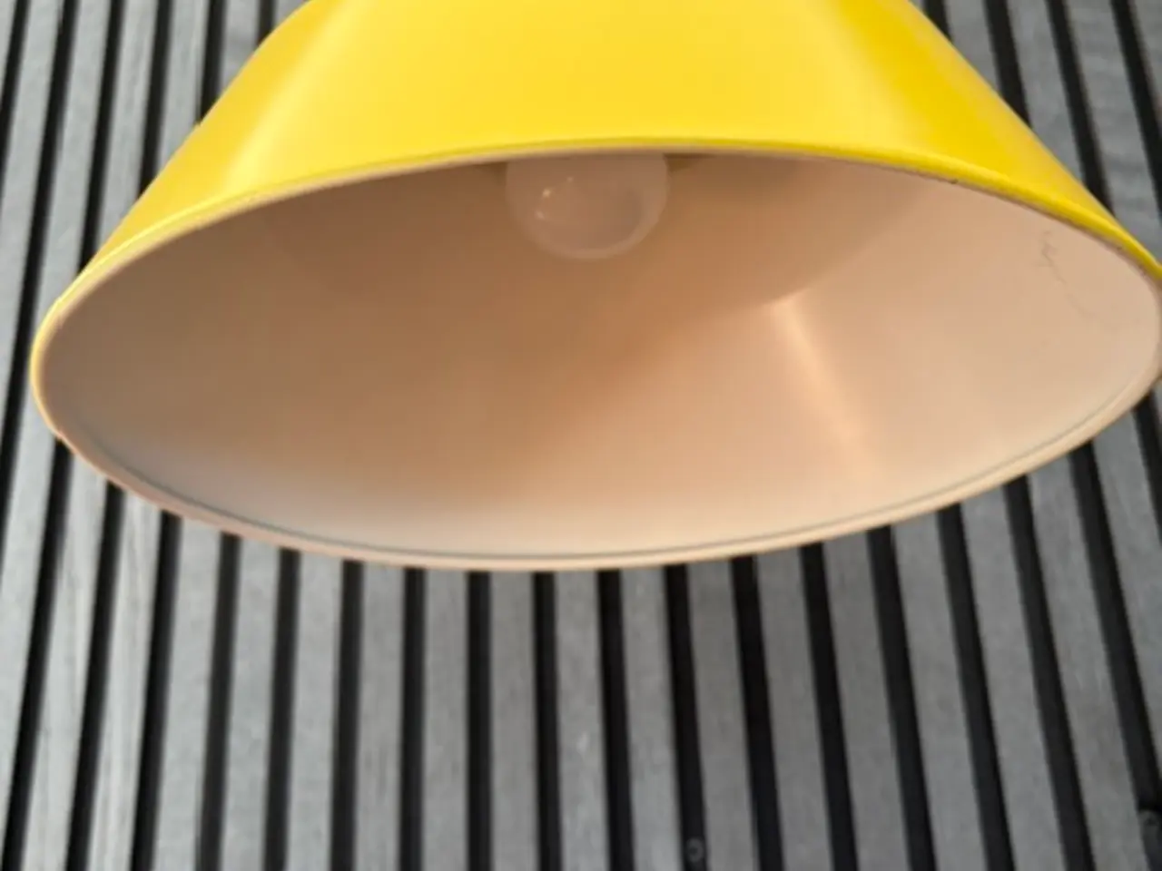 Billede 3 - Louis Poulsen værkstedspendel lampe nymalet i gul