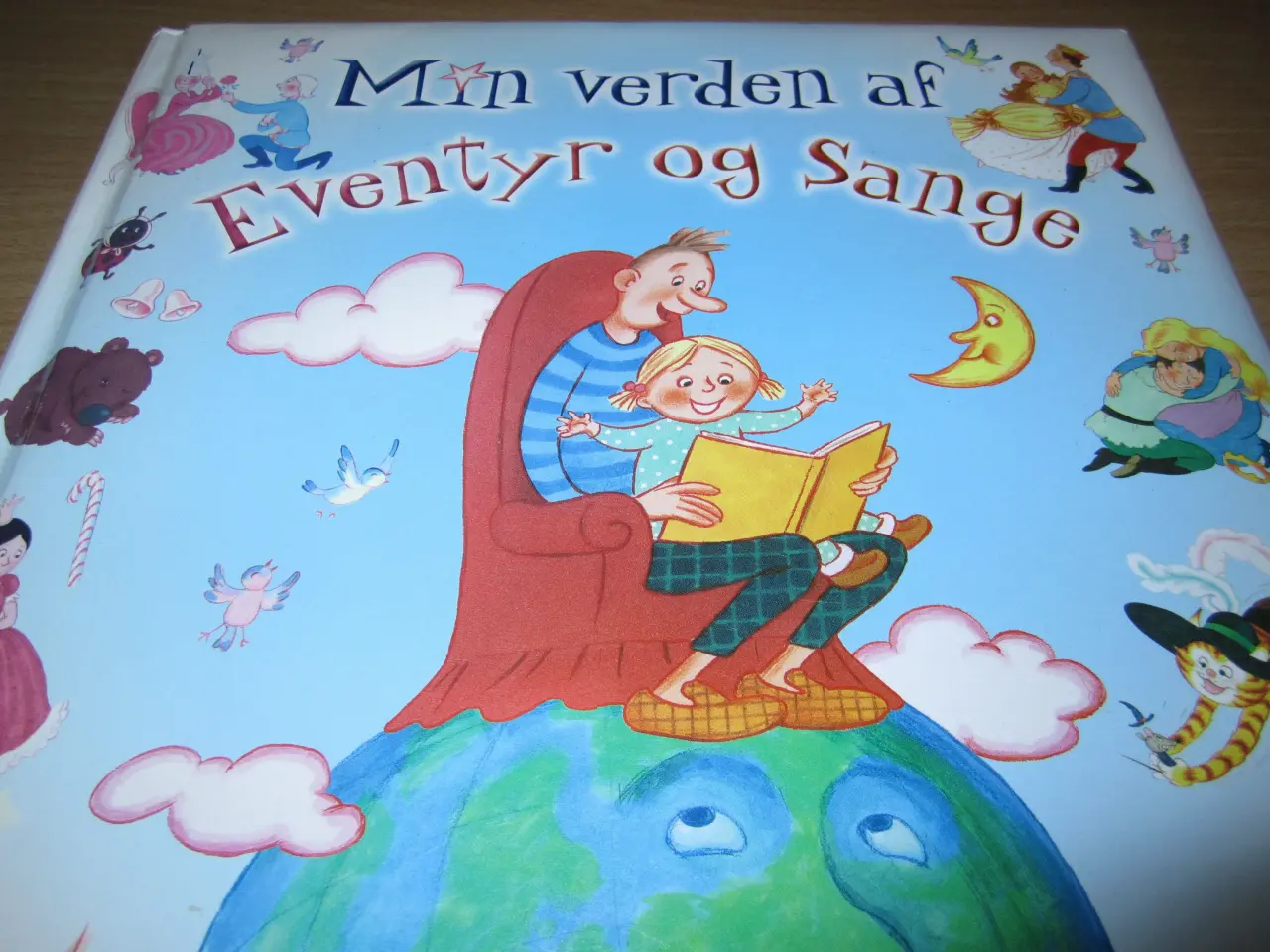 Billede 1 - MIN VERDEN AF EVENTYR & SANGE.