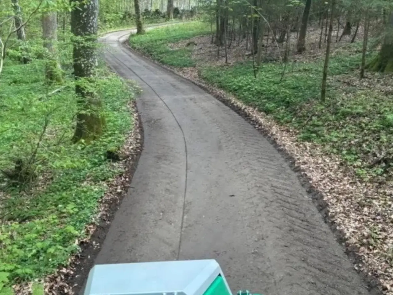 Billede 3 - Grusveje - Støvbinding - velligeholdelse