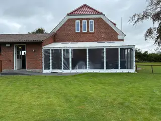 Overdækning sælges