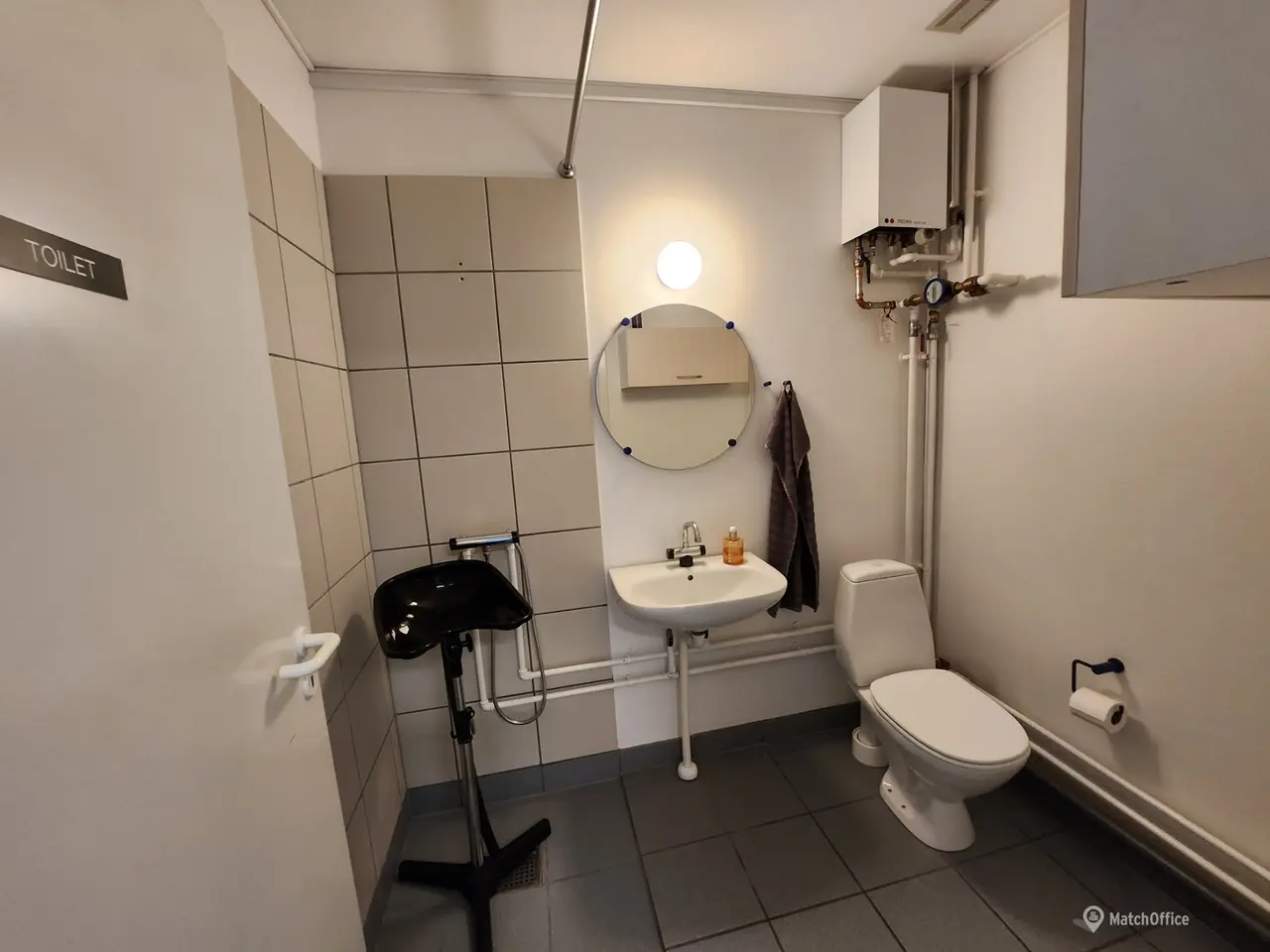 Billede 25 - Frisør Saloon inkl. inventar udlejes. moderne og klar til overtagelse.