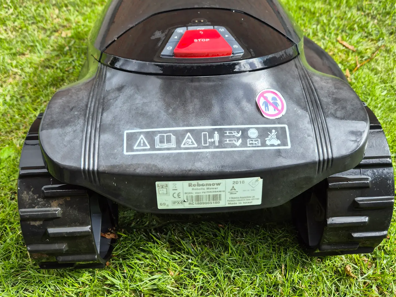 Billede 2 - Robomow RC304U robotplæneklipper, sort