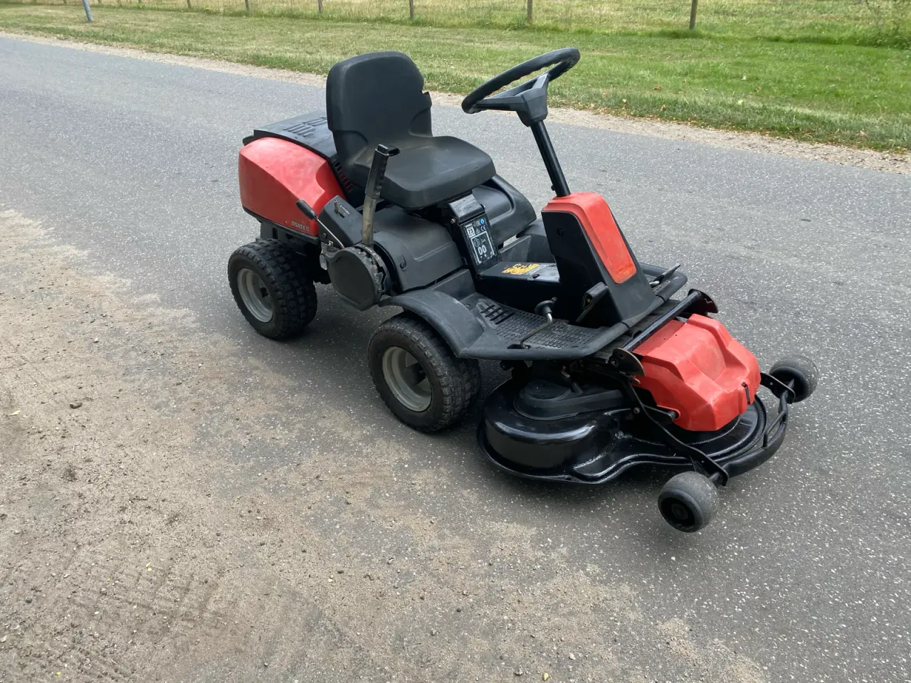 Billede 3 - Jonsered FR2213ma havetraktor